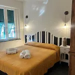 Hh La Piazzetta L' Attico 모네글리아