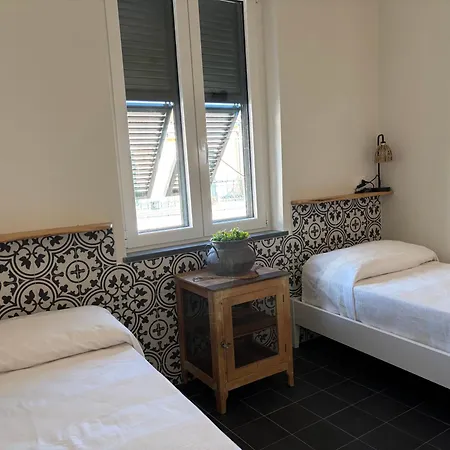 Hh La Piazzetta L' Attico * مونيلّي